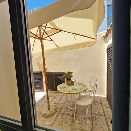 Ngonia Bay Boutique Milazzo