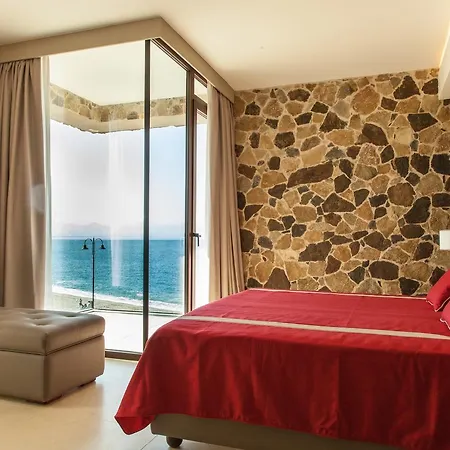 Ngonia Bay Boutique Milazzo