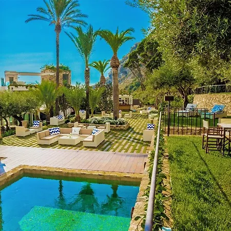 Ngonia Bay Boutique Hotel 4*