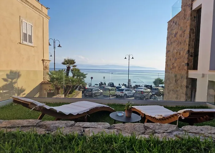 酒店 Ngonia Bay Boutique 4*