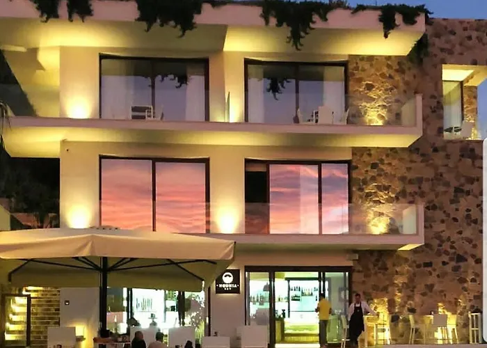 酒店 Ngonia Bay Boutique 4*