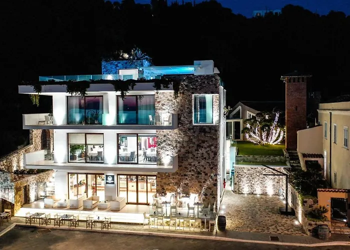Ngonia Bay Boutique 4*
