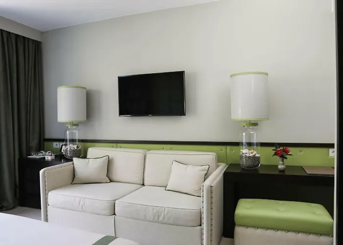 Ngonia Bay Boutique 4*